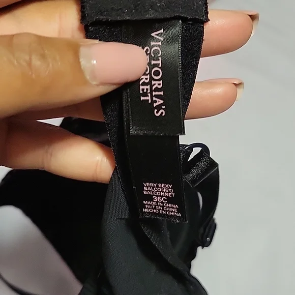 VS Balconette Faux Leather & Fishnet Bra sz 36C - Picture 4 of 4